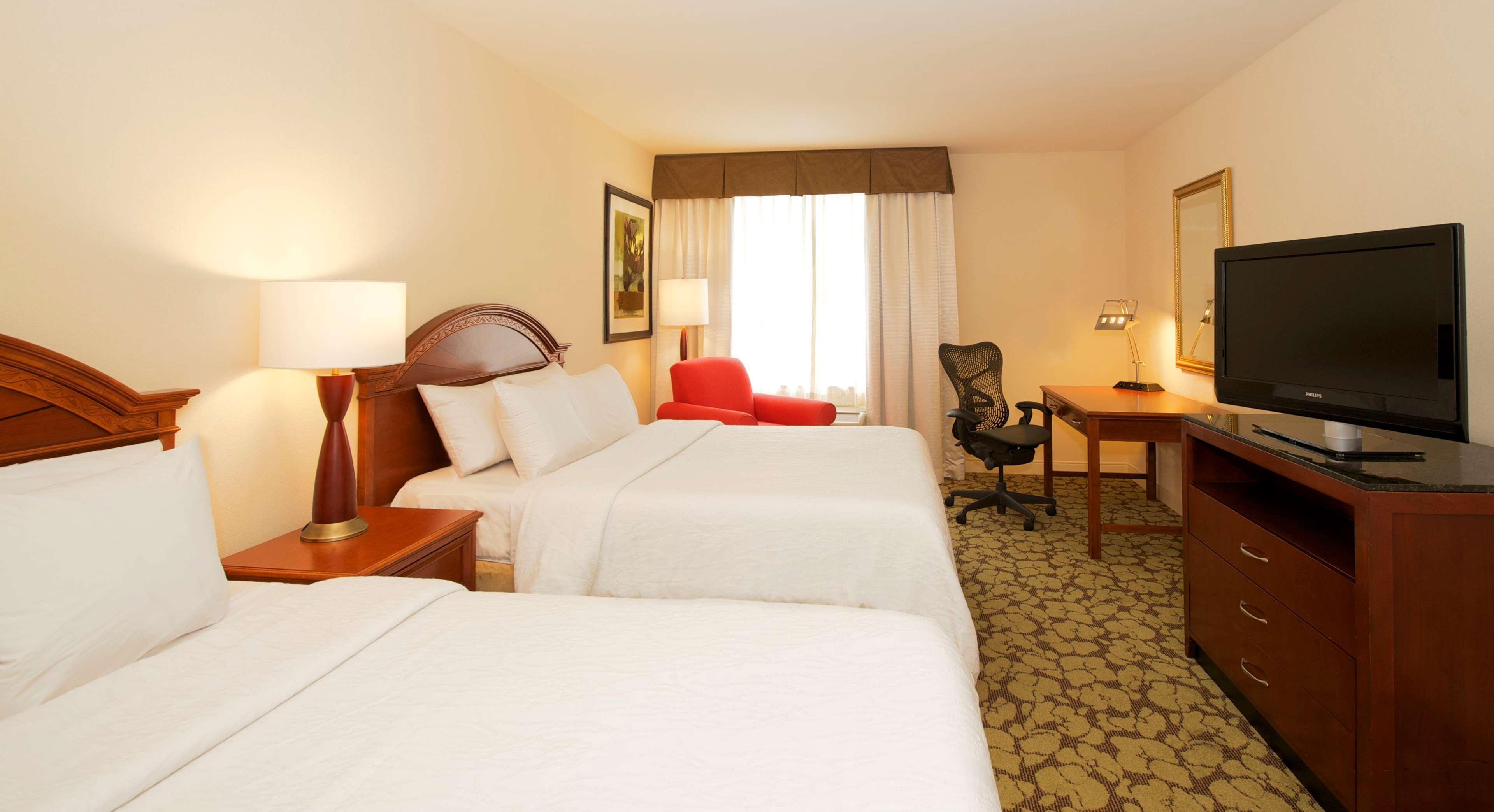 Hilton Garden Inn Virginia Beach Town Center Eksteriør bilde