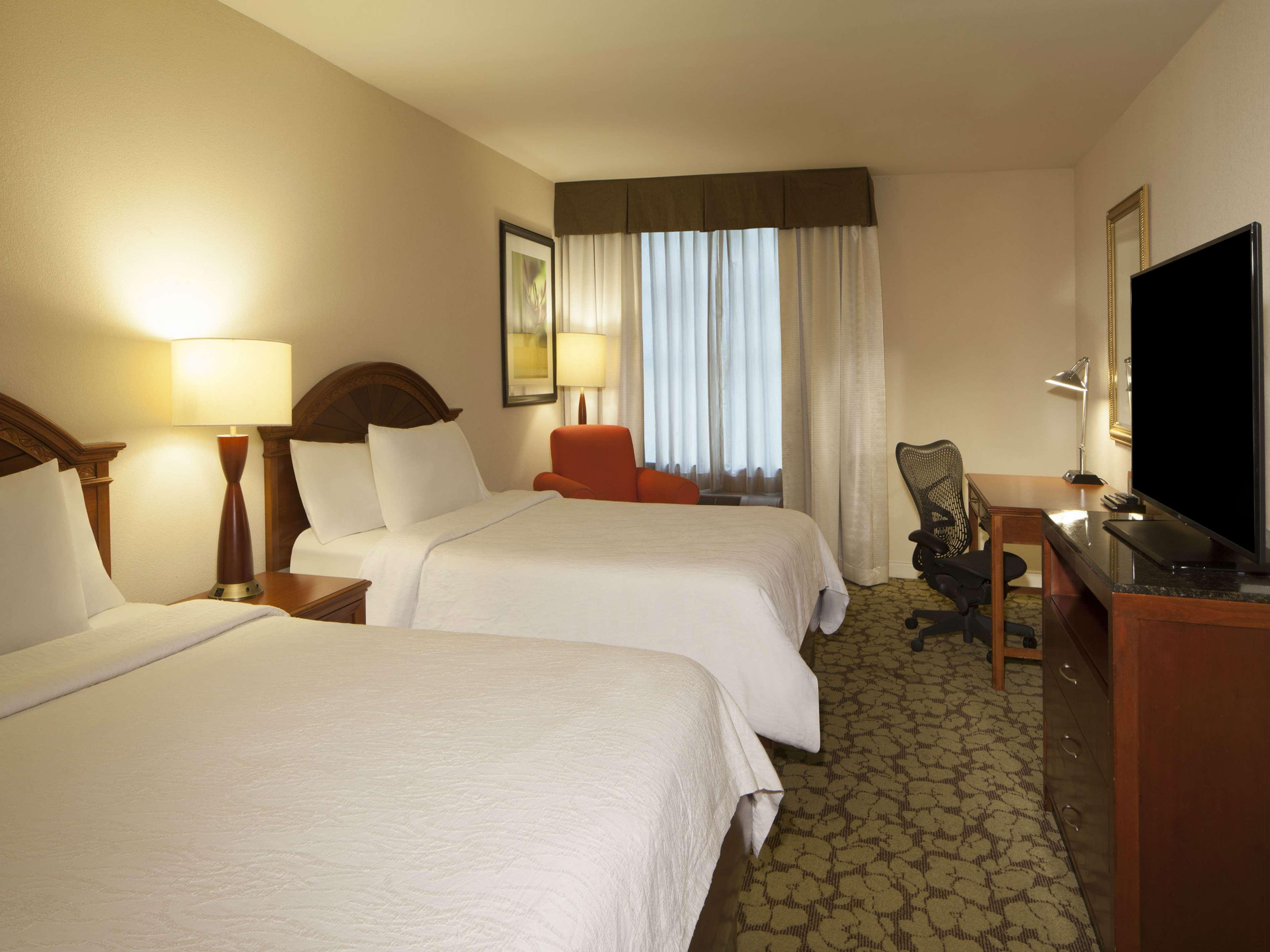 Hilton Garden Inn Virginia Beach Town Center Eksteriør bilde