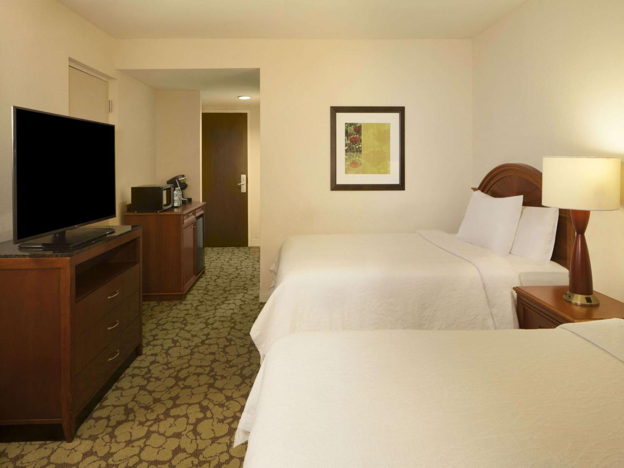 Hilton Garden Inn Virginia Beach Town Center Eksteriør bilde