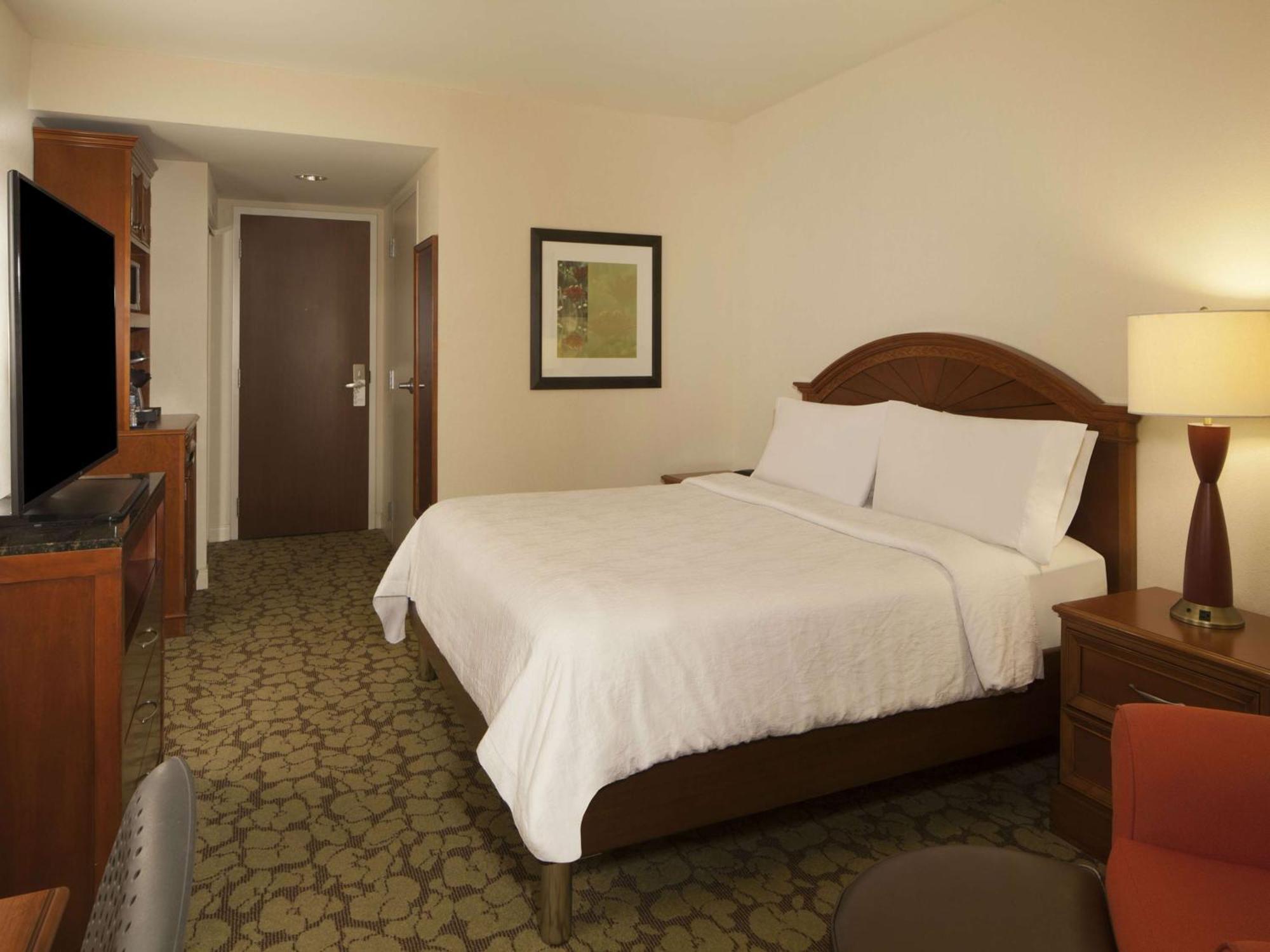 Hilton Garden Inn Virginia Beach Town Center Eksteriør bilde