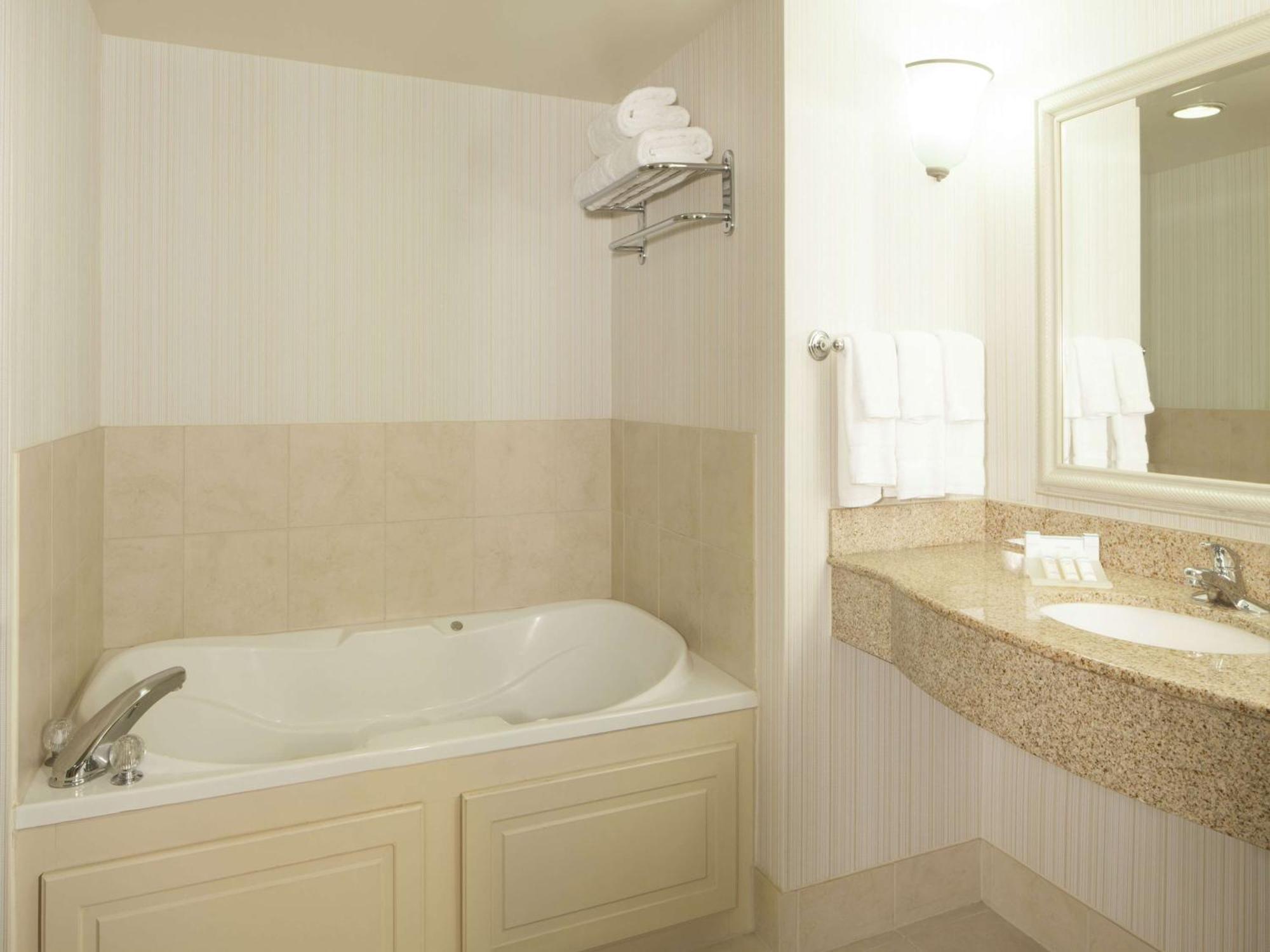 Hilton Garden Inn Virginia Beach Town Center Eksteriør bilde