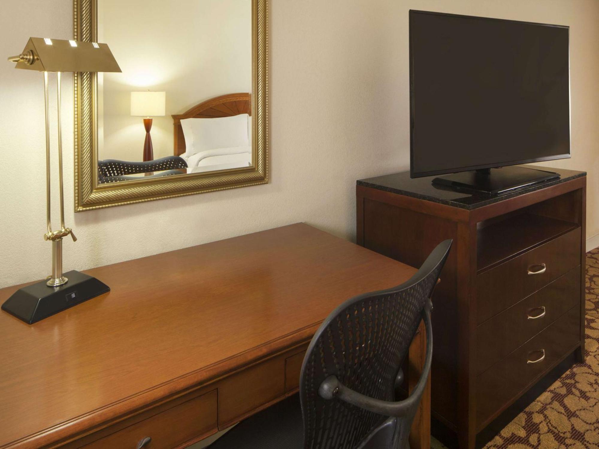 Hilton Garden Inn Virginia Beach Town Center Eksteriør bilde