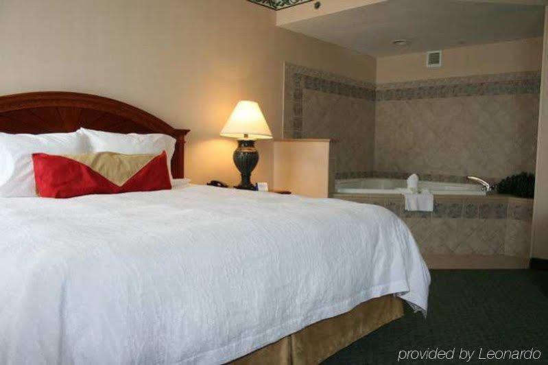 Hilton Garden Inn Virginia Beach Town Center Eksteriør bilde